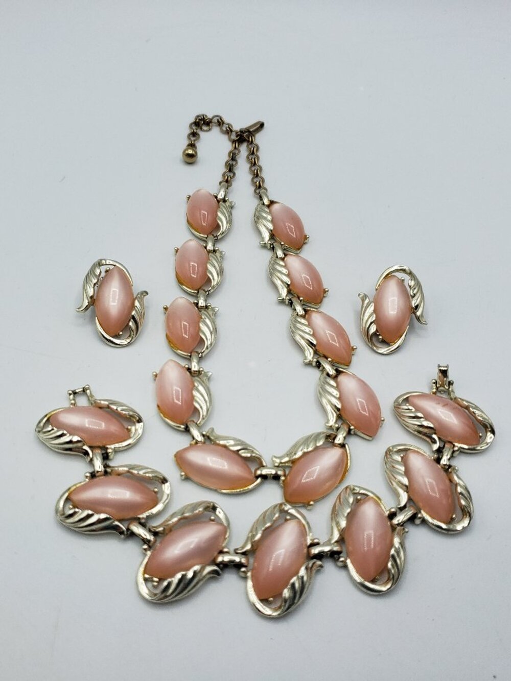 Vintage Charel Pink Moonglow Lucite 4 Pc Parure Set Necklace Bracelet Earrings